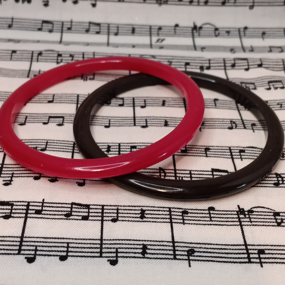 Vintage Red Black Bakelite Bangle Bracelet Set of Two